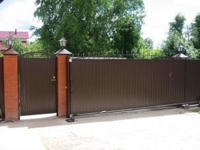 Дистанционное управление с откатными воротами - пример 8 фото в Дзержинском